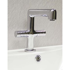 Смеситель для раковины BelBagno Impulso IMP-LVM-CRM
