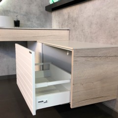 Тумба подвесная Comforty Клеон 120 белый/дуб дымчатый