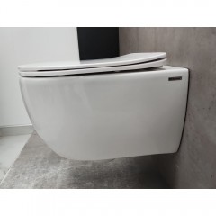 Унитаз подвесной Bloomix Diva MD1211SB/UF3 безободковый с функцией биде и смесителем
